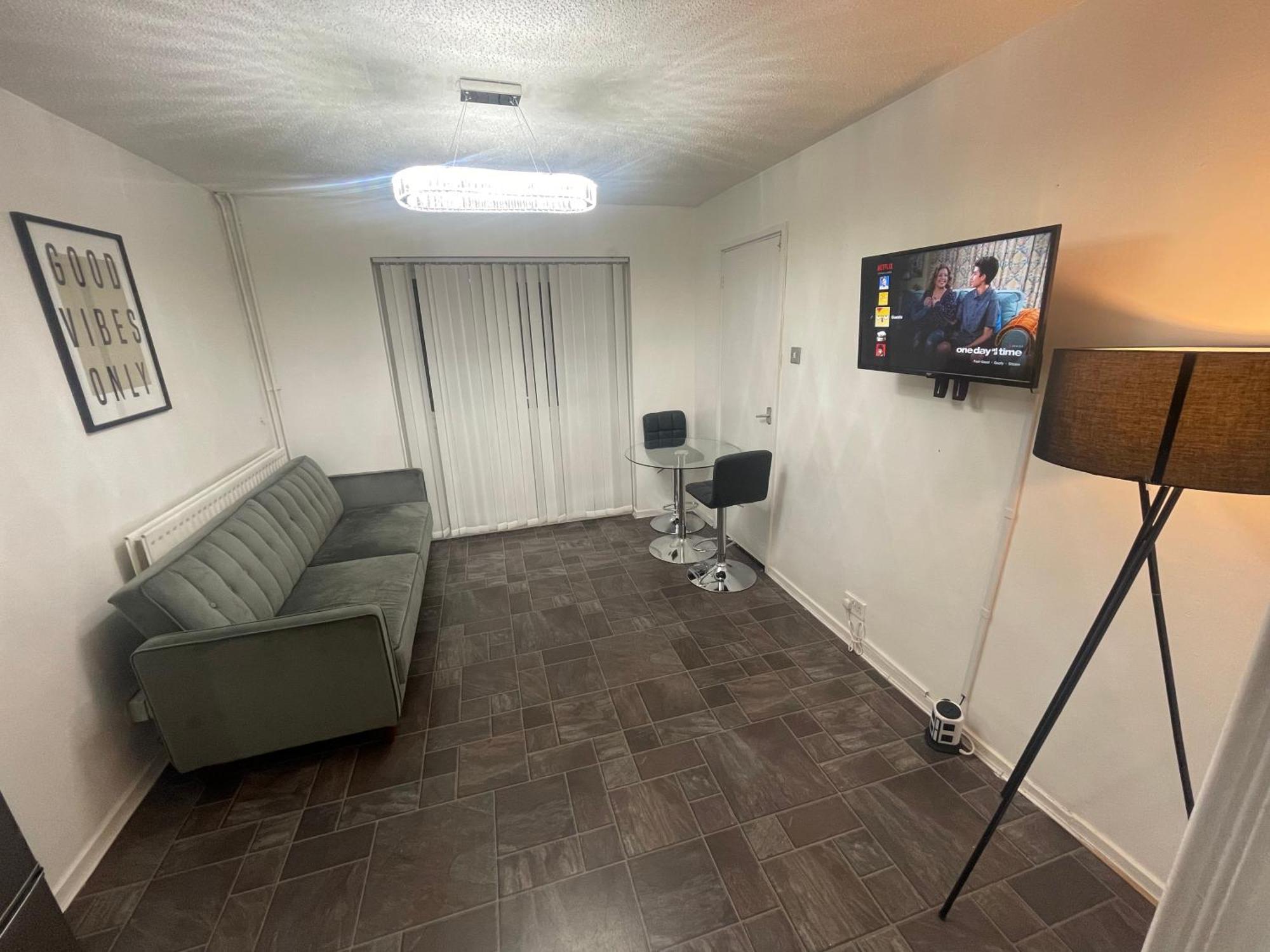 New! 4 Bedroom London House With Garden And Lawn Buitenkant foto