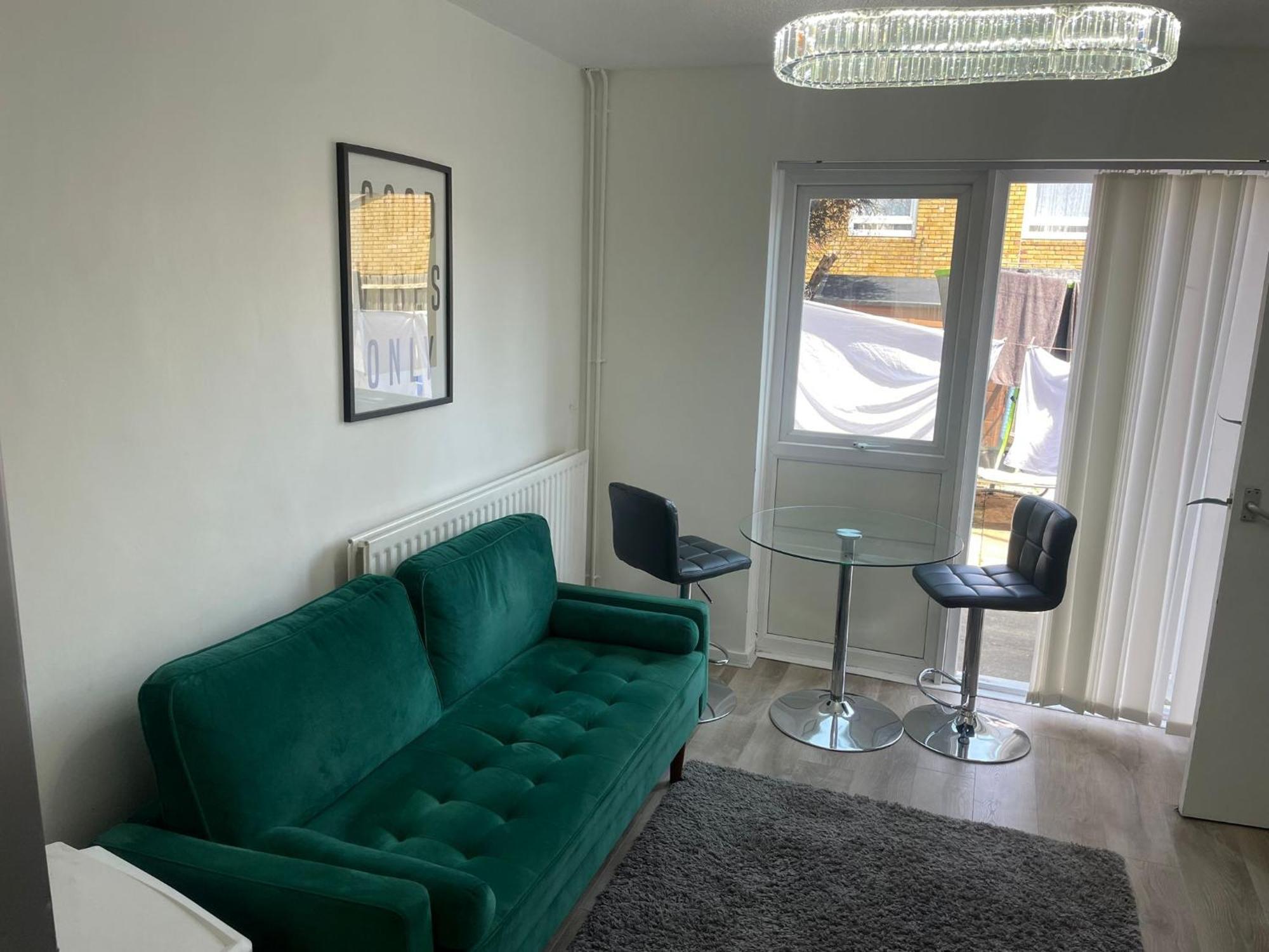 New! 4 Bedroom London House With Garden And Lawn Buitenkant foto